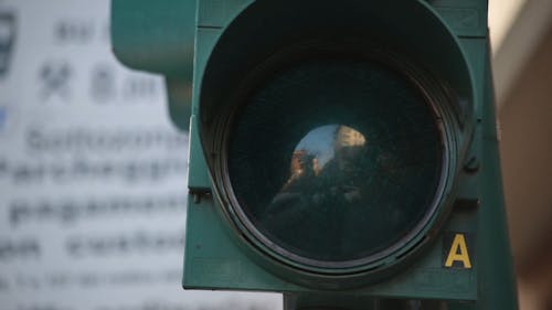 Notbeleuchtung. Niemand Um Hilfe. Warnzeichen Für Das Auto. Neuwagen Stock  Footage - Video von orange, dunkel: 233375006