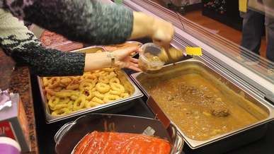 putting food on the container