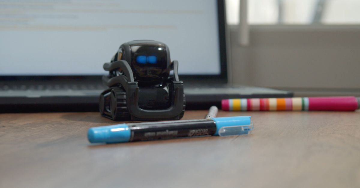 Mini Table Robort A Mini Robot over the Table Free Stock Video Footage, Royalty-Free 4K ...