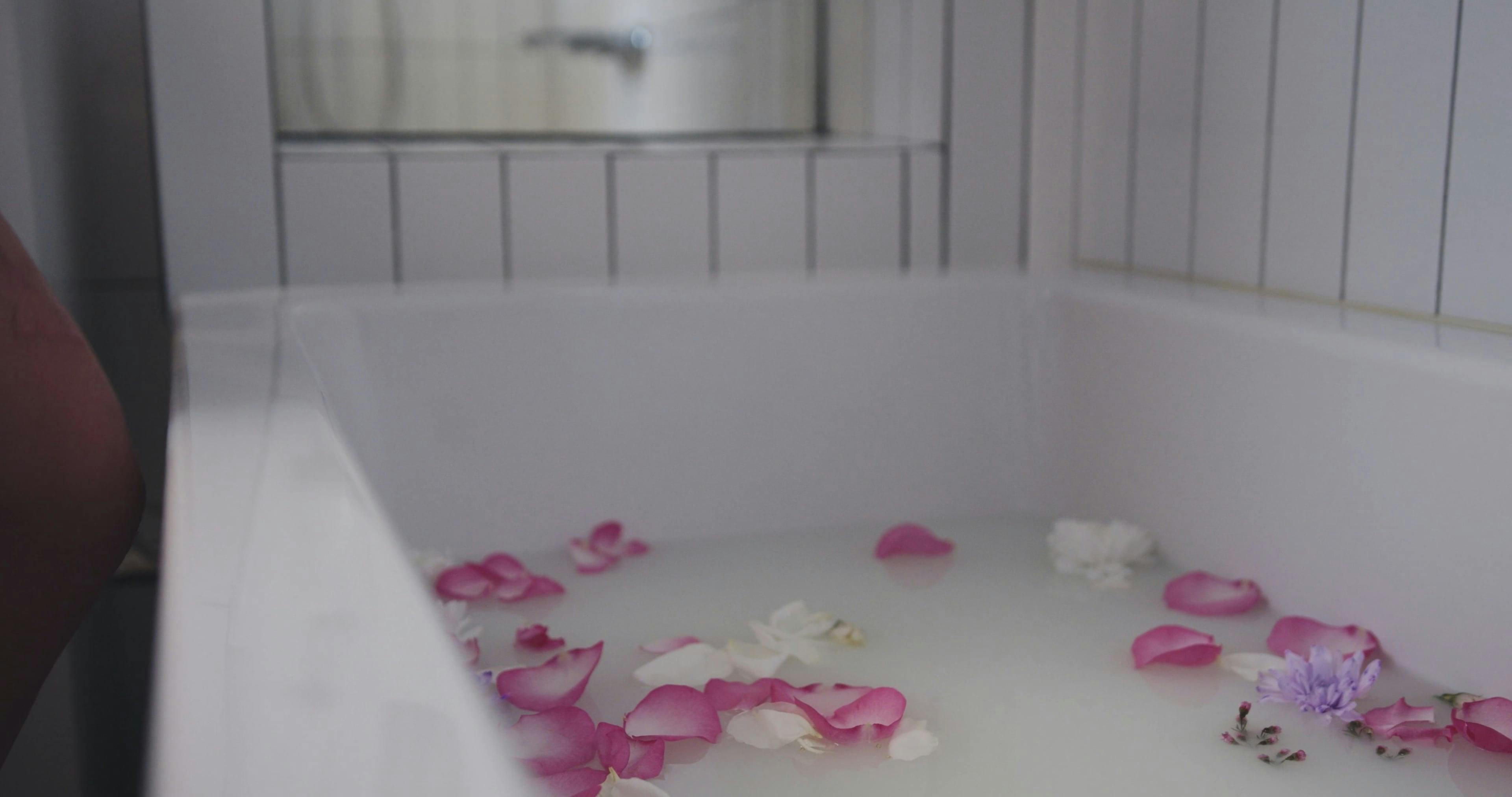 Free stock video of bathroom, body positive, bubble bath