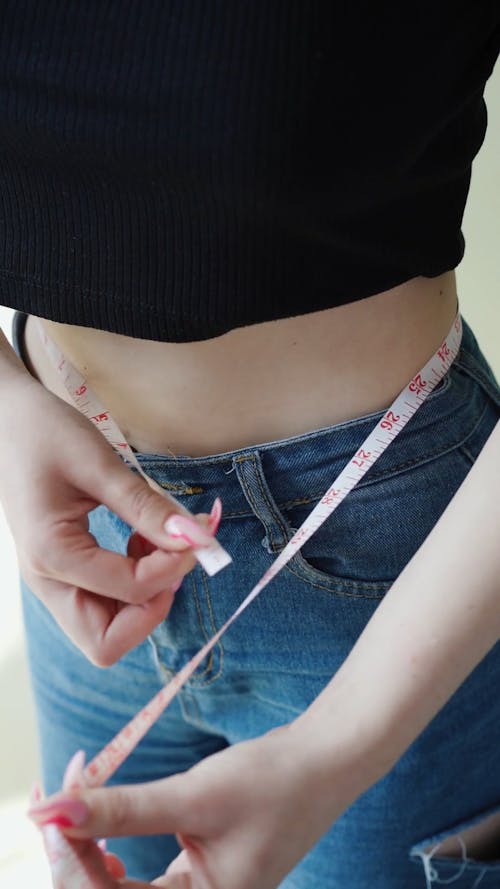 Skinny Clip: How to Use It as a Waistband Tightener and for