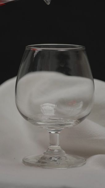 陶罐倒酒视频素材高清视频高清视频高清视频视频素材