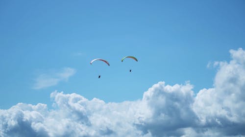  Paragliding in the Air