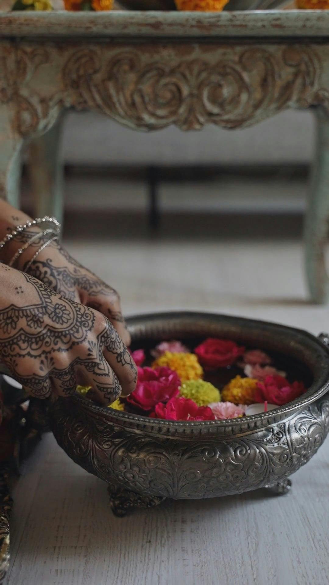 30 Jaw-Dropping Mehendi Designs for Your Wedding Day - Swagrani