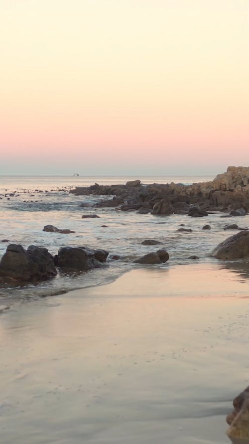 Video of a Rocky Shore