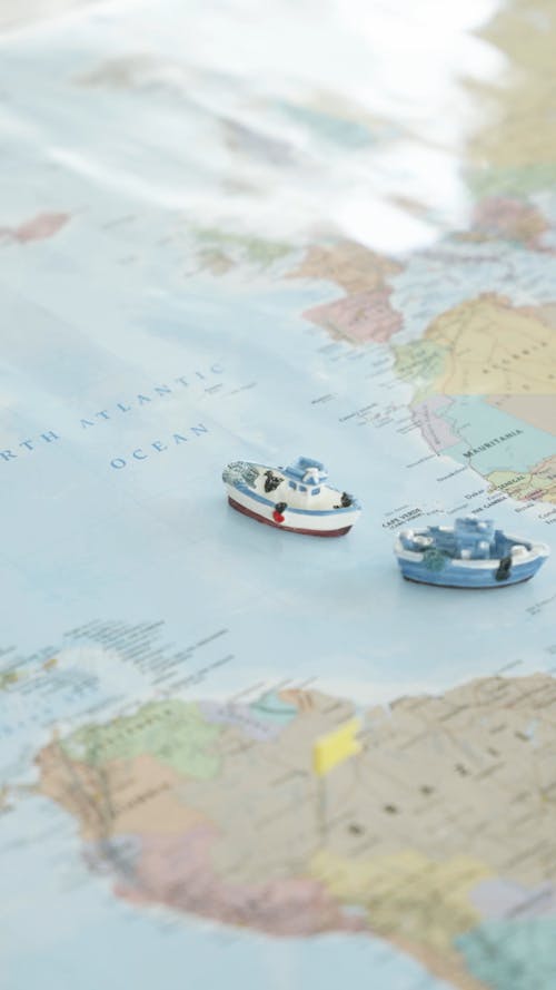 Tiny Boats on a Map