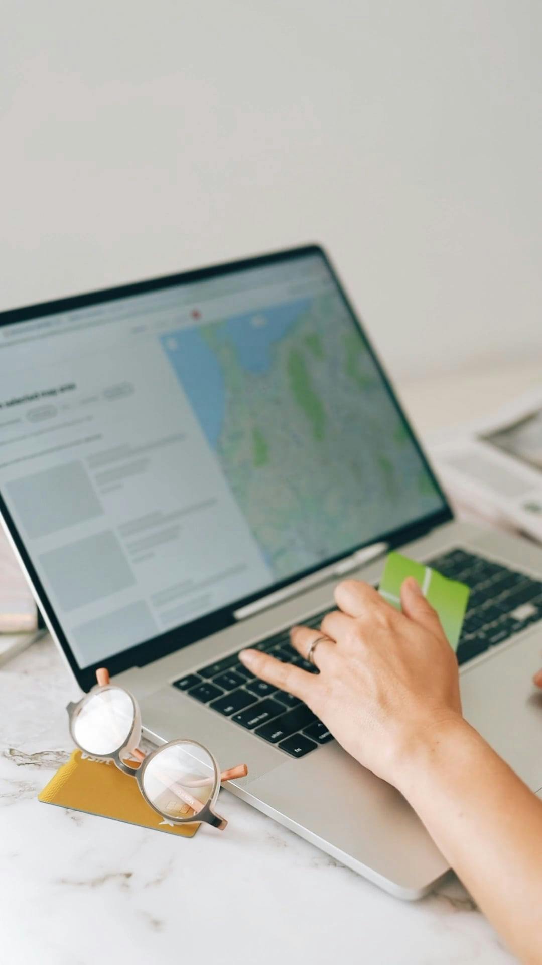 Video by Leeloo The First