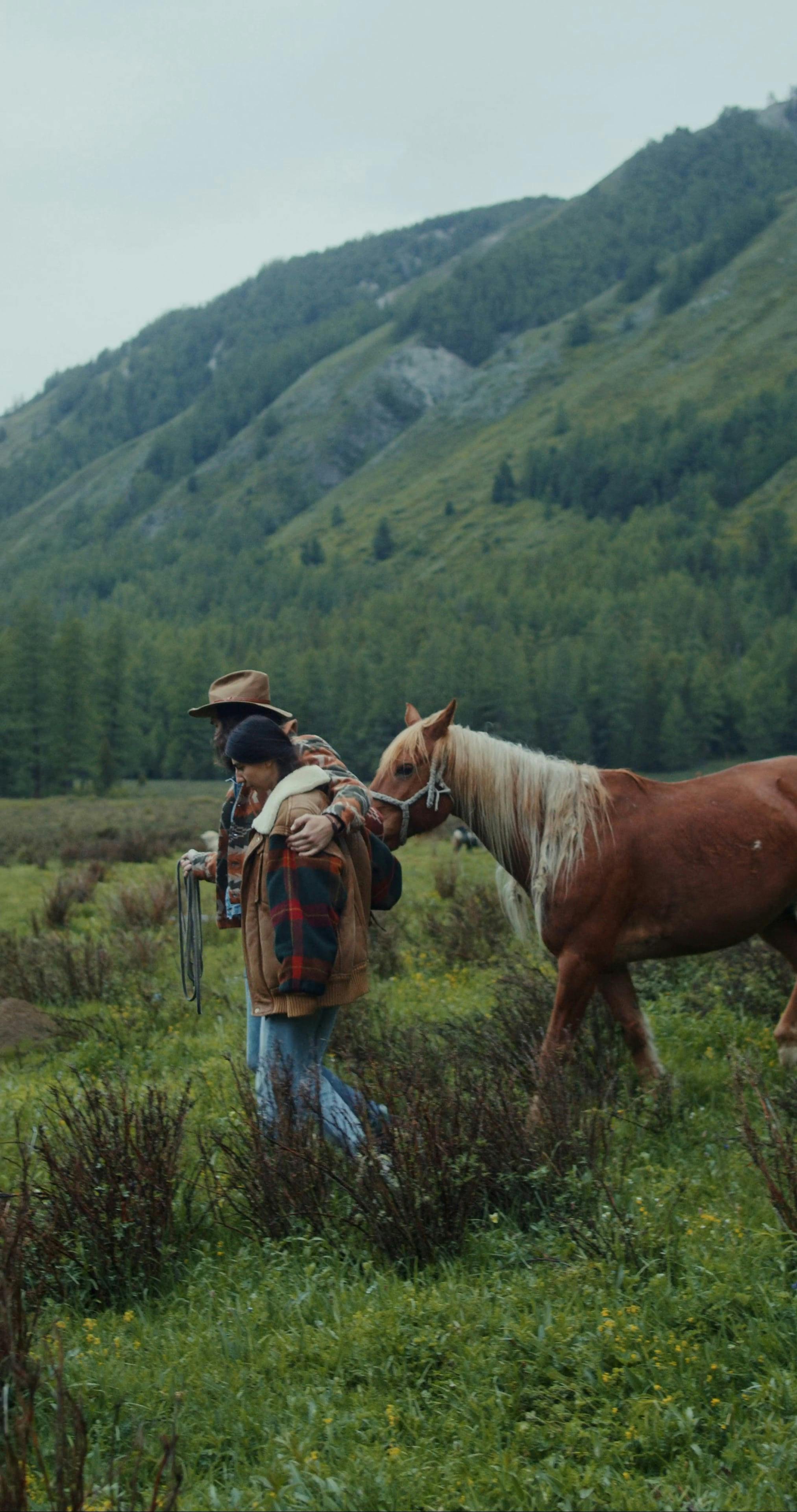 Couple Outdoors Western Videos, Download The BEST Free 4k Stock Video