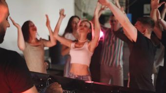 Dj