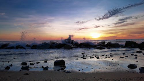 Waves Crashing on Rocks 