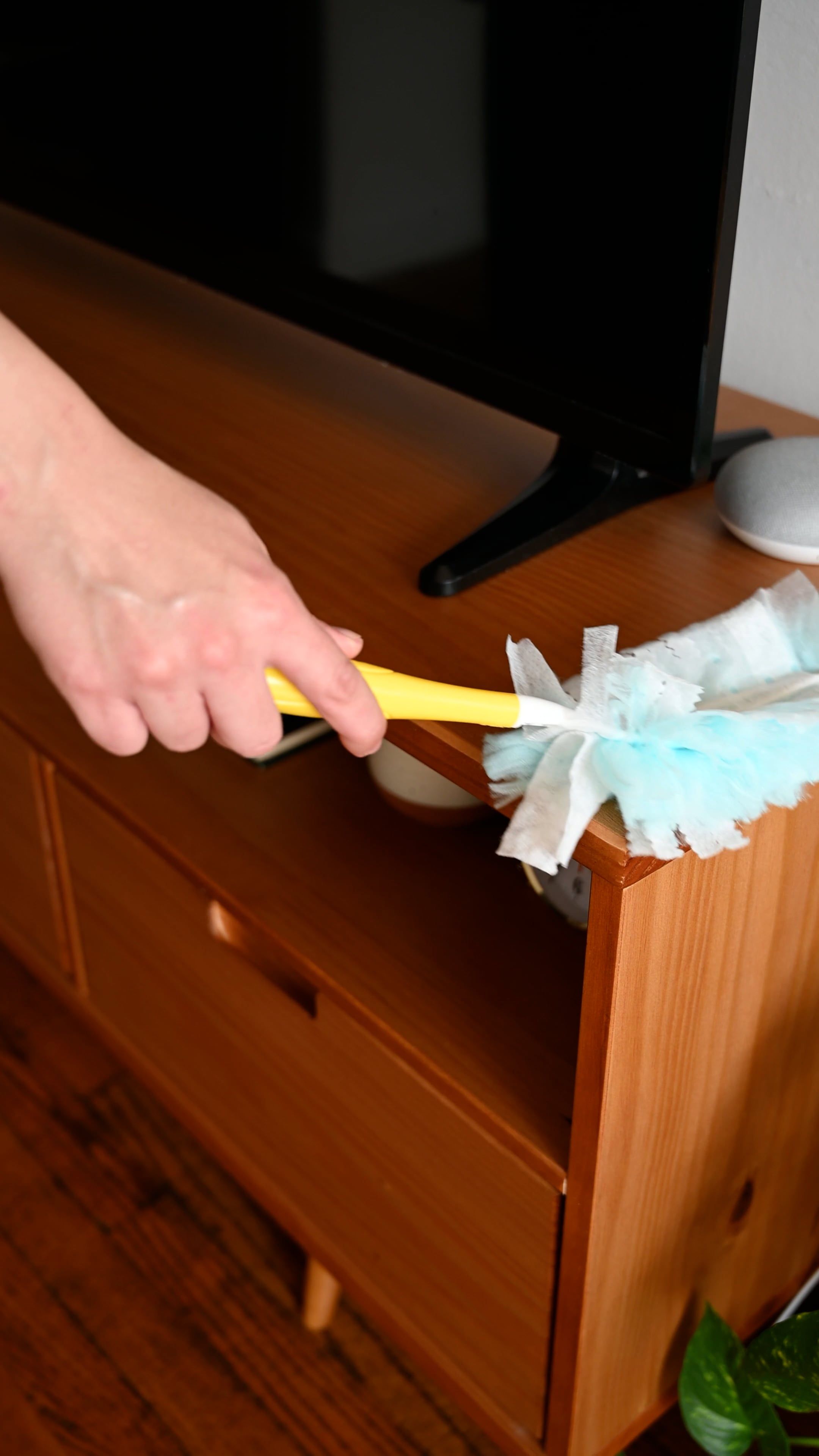 Dusting Furniture Videos, Download The BEST Free 4k Stock Video Footage ...