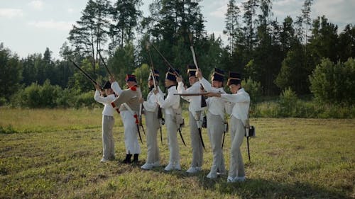 Soldier holding a Guns