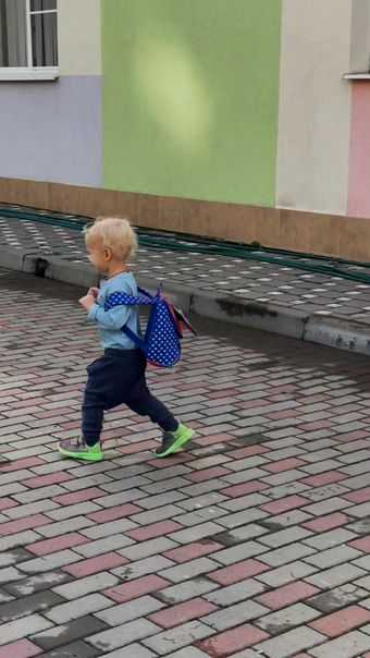小孩上学高清视频高清视频视频素材